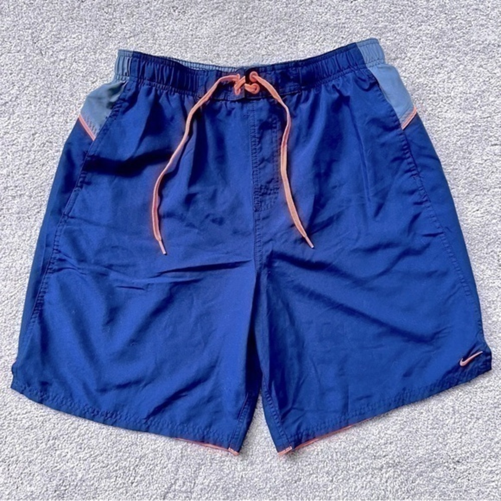 Nike men’s swim trunks size large